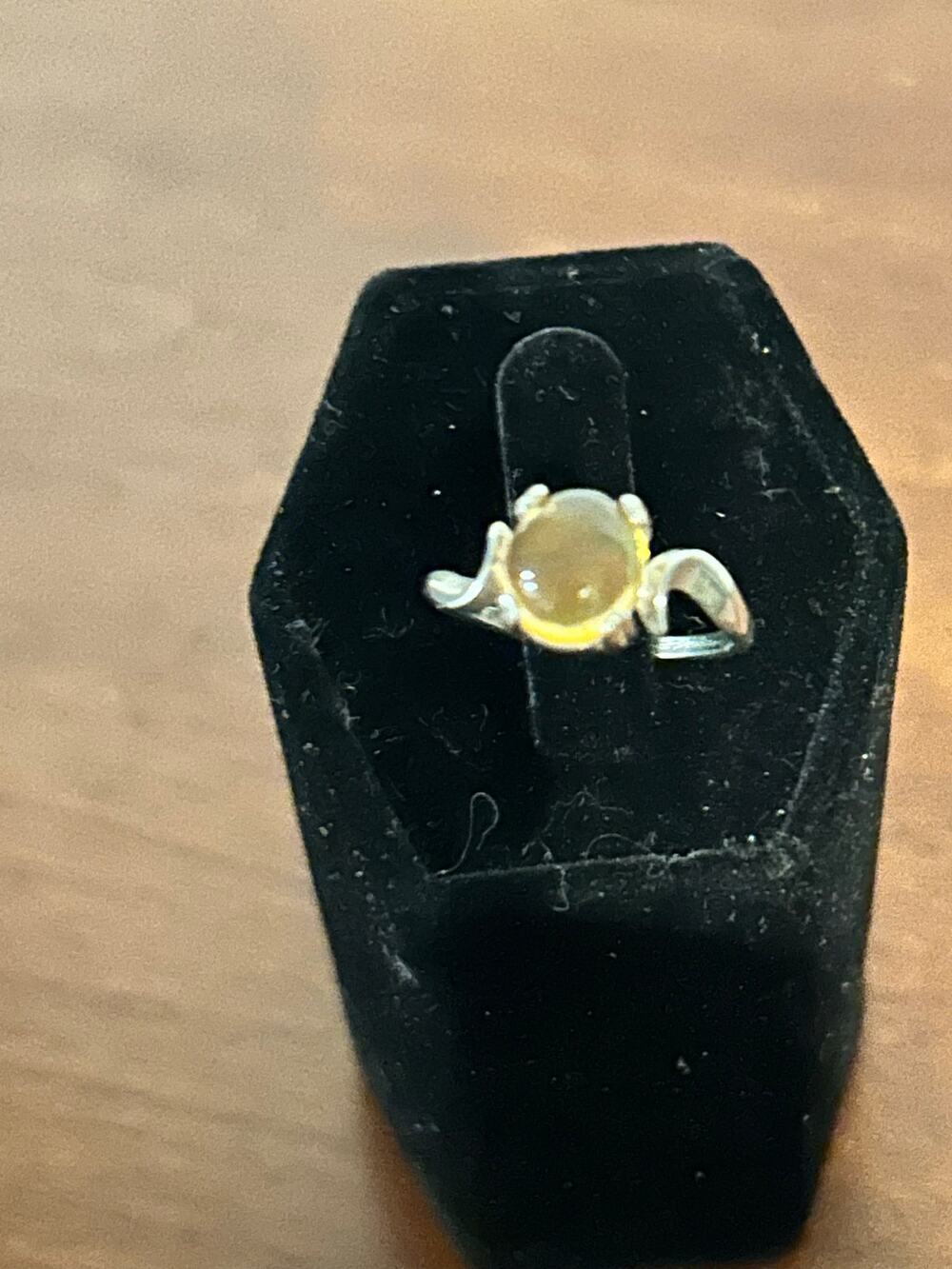 Vintage 925 Sterling Silver Oval Amber Solitaire Ring Size 5.75